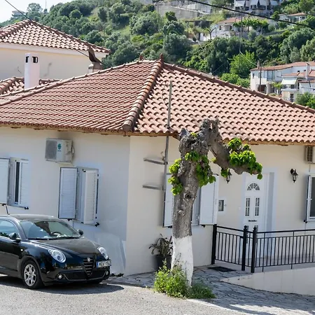 Anmar House By The Sea... Holiday home *